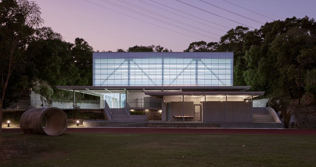 台灣光環境獎；見城之道；祝山車站改建工程；科博館『奇幻自然』常設展廳；國家漫畫博物館園區光環境；新竹市茄苳國小風雨球場；誠品生活新店裕隆城；指南宮竹柏參道光環境；饗 A JOY