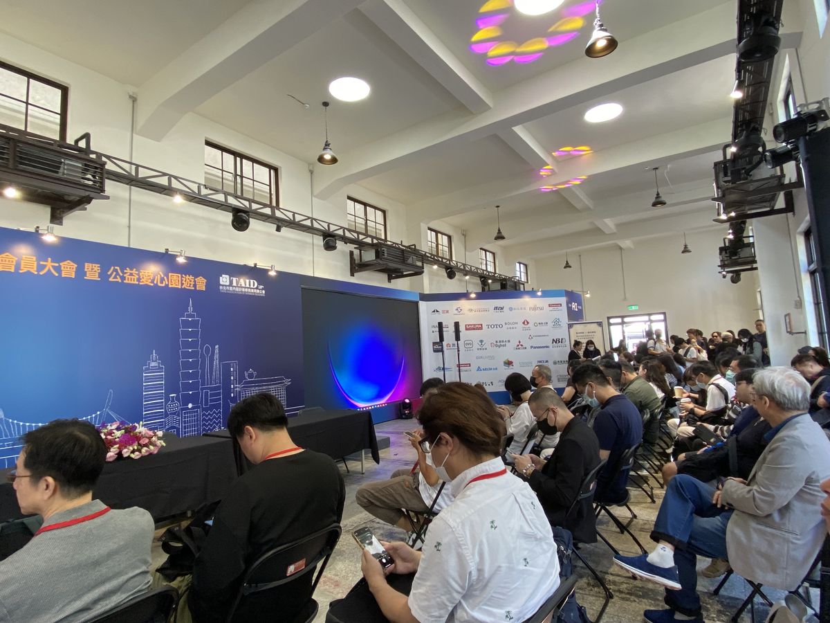 AI生成設計技術應用分享；未來裝修圖說；建築；室內設計；圖像生成；設計助手